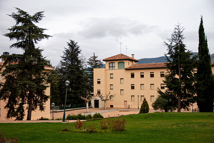 Colegio concertado Alcaste-Las Fuentes en La Rioja.